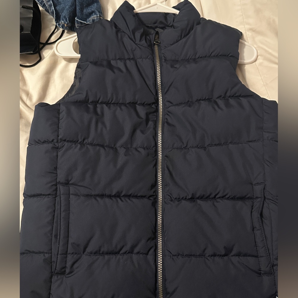 GAP Women's Dark Blue Puffer Jacket